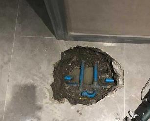 三江阳台漏水维修公司分享下暖气管道漏水的原因有哪些
